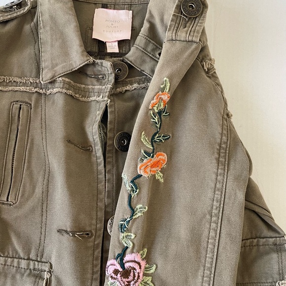 Romeo & Juliet Couture Khaki Embroidered Jean Jacket 100% Cotton metal buttons - Picture 6 of 11